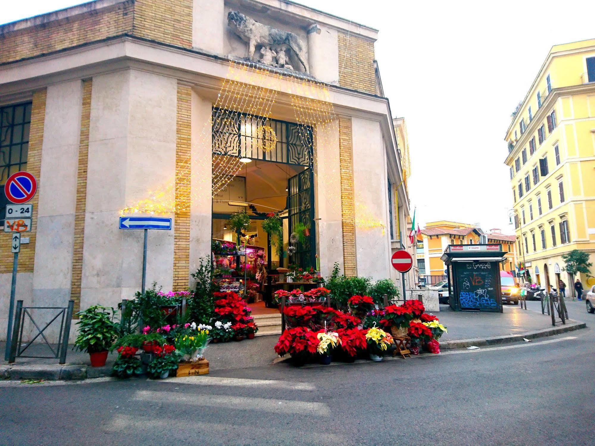 B&B San Michele A Porta Pia Рим Екстер'єр фото